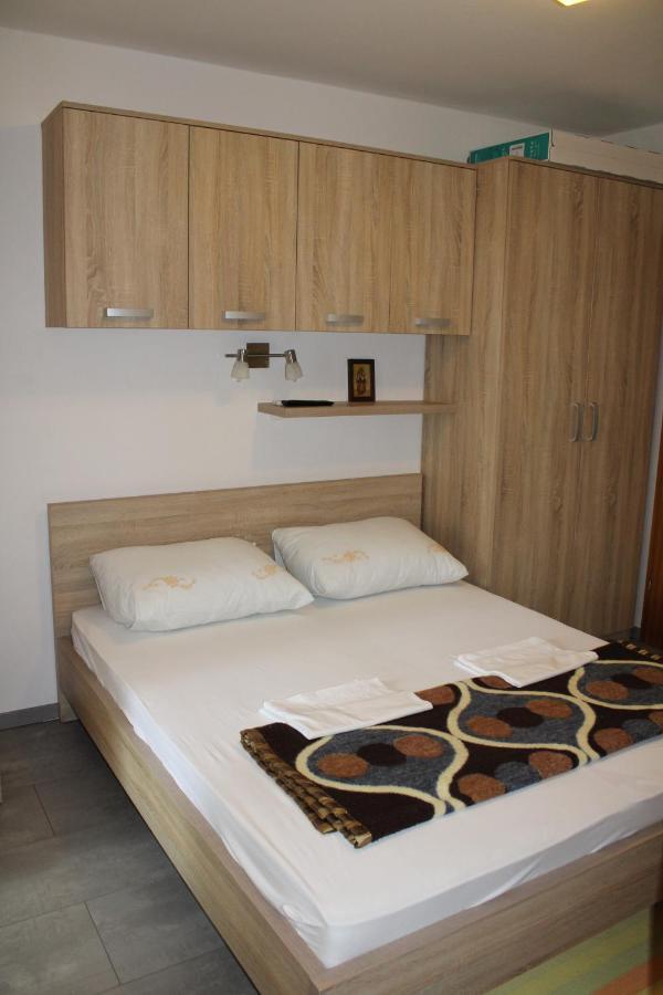 Studio Apartman Stefanija Selce Exterior photo