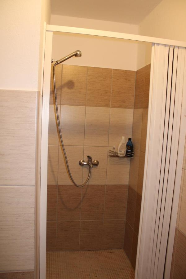Studio Apartman Stefanija Selce Exterior photo