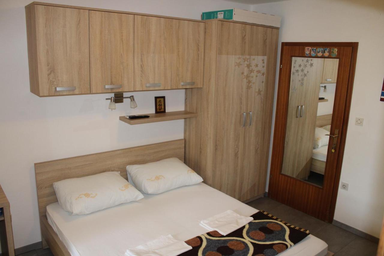 Studio Apartman Stefanija Selce Exterior photo